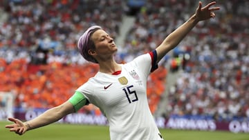 La l&iacute;der del &uacute;ltimo equipo campe&oacute;n en el Mundial Femenil de Francia 2019, asegur&oacute; que podr&iacute;a jugar en la Liga Espa&ntilde;ola y confes&oacute; su afici&oacute;n por el Barcelona.