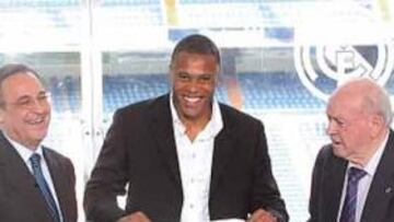 <b>Expectación.</b> 1.000 aficionados y más de 200 periodistas.