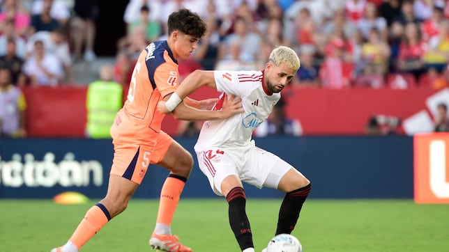 “Lo mismo sigo en el Sevilla”