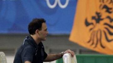 <b>ROTO.</b> El portero argentino del Getafe, Óscar Ustari, sufre una rotura de ligamentos de la rodilla izquierda y estará ocho meses de baja, según informó el médico de la selección olímpica albiceleste.