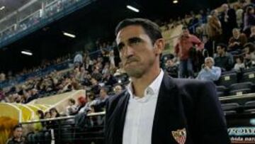 <b>TENSIÓN. </b>Manolo Jiménez ha pasado por muchos momentos complicados al frente del banquillo sevillista.