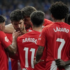 La defensa del Almería, en el centro del mercado de verano