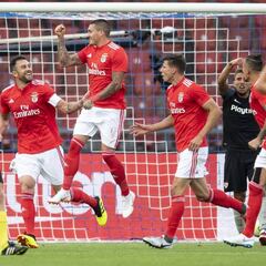 Nicolás Castillo marcó el único tanto en victoria sobre Sevilla