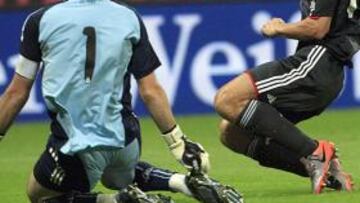 <b>EL MEJOR.</b> Casillas fue el mejor jugador del partido.
