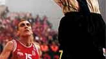 <b>BRILLANTE.</B> Fucka, criticado esta temporada, fue clave en el triunfo.