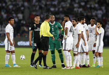 Here comes the controversy: it looked like Casemiro had made it 1-0, but the VAR showed that it was off-side from Benzema.