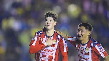 Armando Gonzalez celebrates his goal 0-2 of Guadalajara during the 8th round match between America and Guadalajara as part of the Liga BBVA MX, Torneo Apertura 2025 at Ciudad de los Deportes Stadium, on September 13, 2025 in Mexico City, Mexico.