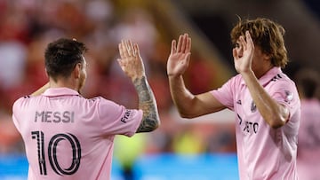 Lionel Messi sali¨® desde el banquillo y marc¨® gol en su debut con Inter Miami en la MLS; fue nominado al Mejor Gol de la Semana. Adem¨¢s salieron del fondo de la Conferencia Este.