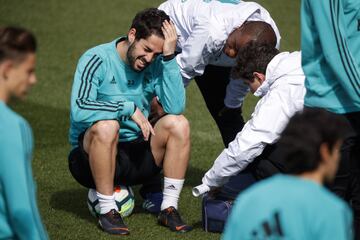 El susto de Isco protagoniza el entrenamiento del Madrid