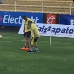 Alarma el estado de Maradona: casi no puede caminar