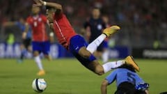 La Roja despide el 2014 con un tropiezo ante Uruguay