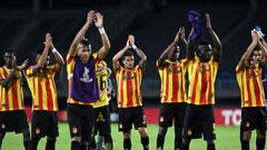 Players of Deportivo Pereira celebrate after the Copa Libertadores group stage first leg football match between Colombia's Deportivo Pereira and Venezuela's Monagas, at the Hernan Ramirez Villegas stadium in Pereira, Colombia, on May 4, 2023. (Photo by JOAQUIN SARMIENTO / AFP)