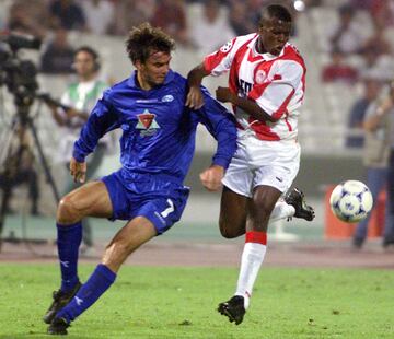 Pie de Foto: Es el jugador más joven en marcar en la UEFA Champions League con 17 años y 195 días. Lo hizo en el partido que perdió el Olympiacos FC ante el Rosenborg BK por 5-1 el 1 de octubre de 1997.