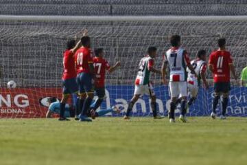 Palestino sólo ha ganado uno de sus últimos 13 partidos ante Unión Española por Torneos Nacionales, con nueve empates y tres derrotas. El triunfo fue 5-2 el 01-12-2014 en Santa Laura.