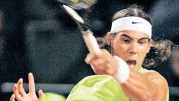 <b>NUEVA MARCA. </b>Henman no pudo frenar la nueva marca de Nadal: 50 triunfos consecutivos en tierra.