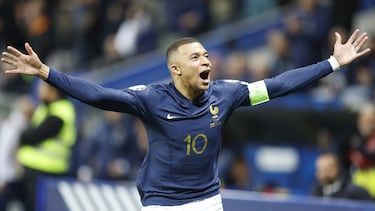 Nice (France), 18/11/2023.- Kylian Mbappe celebrates scoring a goal during the UEFA EURO 2024 Group B qualification match between France and Gibraltar in Nice, France, 18 November 2023. (Francia, Niza) EFE/EPA/SEBASTIEN NOGIER
