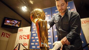 El trofeo Larry O'Brien.