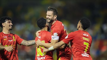 Goleada de M¨ªchel para presionar a Cristiano