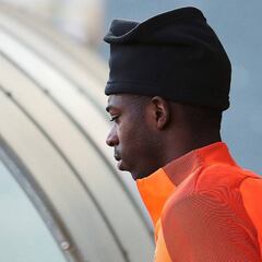 81 días después, Dembélé ya hace rondos con el Barça