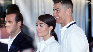 Cristiano inaugura su cl¨ªnica de Madrid con Georgina y entre gran expectaci¨®n
