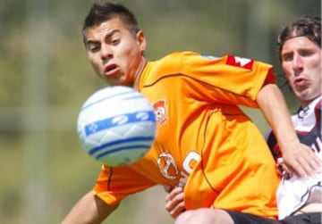 Antes de explotar en Cobreloa, Eduardo Vargas se fue a probar a la Universidad Católica, donde fue rechazado. 