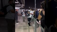 Vidal se encuentra con rivales argentinos después del partido y esto ocurre