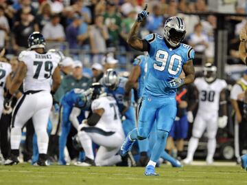 Los Carolina Panthers cuentan con el cuarto mejor jugador con capturas desde 1982 con 154.5 tackleos al quarterback.