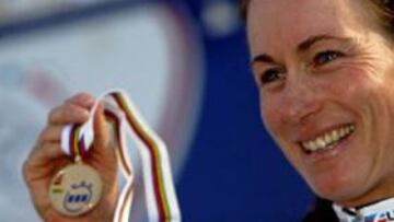 <b>EL ORO SUIZO.</b> La especialista contrarreloj Karin Thurig se ha llevado la medalla de oro gracias a su magnífica actuación por las calles de Madrid.