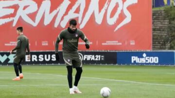 Diego Costa volvió a entrenar tras su baja por una trombosis