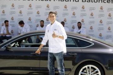 Jaycee Carroll, durante la entrega de coches oficiales Audi a toda la plantilla de baloncesto al completo, que ha tenido lugar junto al estadio Alfredo Di Stéfano.