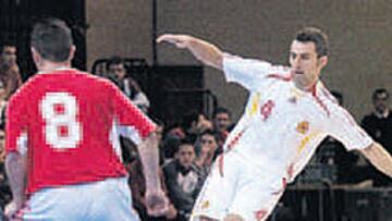 <b>CON LOS DE CASA. </b>Torras, del Polaris, estuvo en el homenaje.