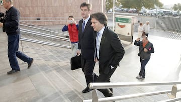 Gonzalo Herv&aacute;s y Jamal Satli Iglesias, director general y presidente de BlueBay, en la Ciudad de la Justicia de M&aacute;laga.