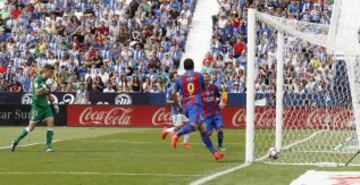 Luis Suárez marca el 0-2.