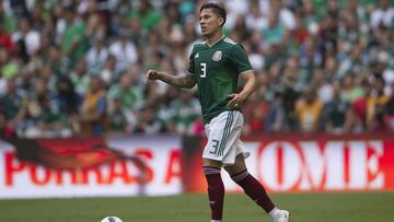 Carlos Salcedo volver&iacute;a a M&eacute;xico para jugar con Tigres