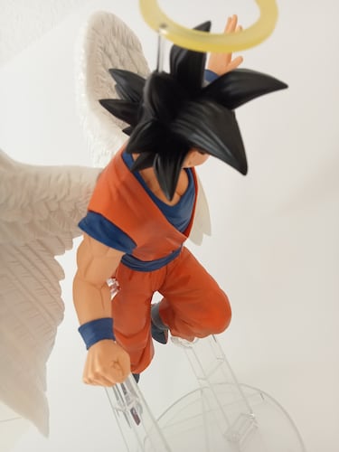 Goku ángel con Kaito de Dragon Ball por Banpresto