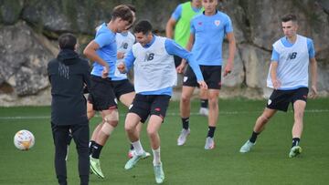 Marcelino medita su once de gala ante la Real.