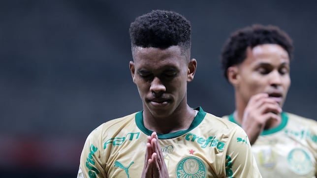 Estevão va para Galáctico