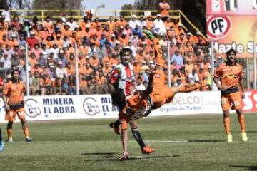 Fecha 1 07-01-2015 Cobreloa-Palestino 3-0: Expulsado Paulo D&iacute;az por falta sin pelota sobre &Aacute;lvaro L&oacute;pez a los 45+2&#039;. 1-0 ganaban los lo&iacute;nos. Arbitro: Carlos Rumiano.