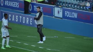 El momento de Steven Gerrard y Rodrygo que se hizo viral