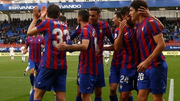 El Eibar celebra un gol. 
 