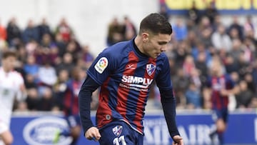 Gallar regresa al once del Huesca. 