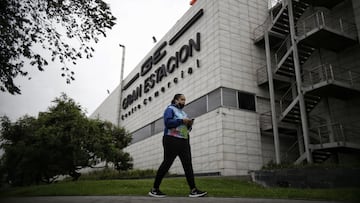La pequeña de 5 años falleció luego de que una placa de vidrio le cayera encima. Foto: Sergio Acero, COLPRENSA.