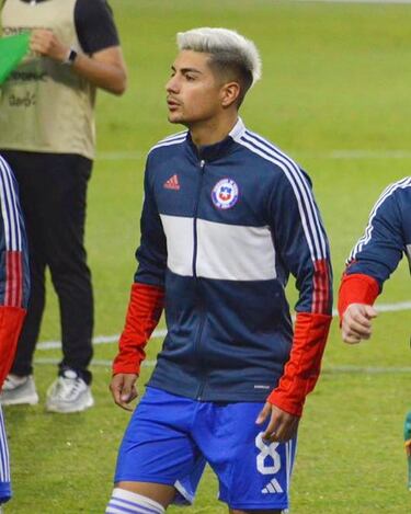 “Peleo un puesto con grandes jugadores que veía por televisión”