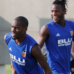 Kondogbia no supera la prueba y Marcelino da tiempo a Guedes