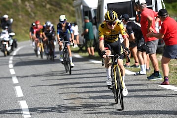 Ataque de Jonas Vingegaard en la subida al Tourmalet.