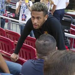 El Barça intenta convencer a Neymar con Paulinho y Coutinho