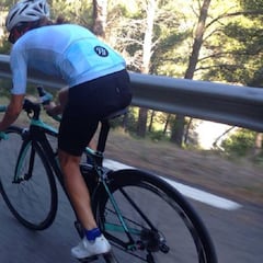 Un culote ‘made in Valencia’ sorprende al ciclismo femenino