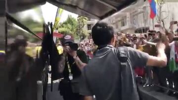 Egan Bernal es recibido así por colombianos