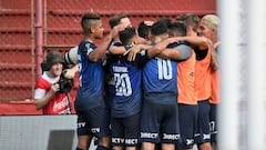 Talleres aplastó a Huracán