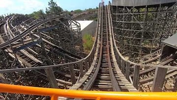 Accidente en una atracci¨®n de PortAventura: dos personas en estado cr¨ªtico
